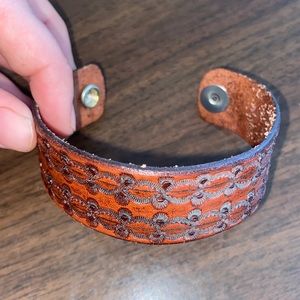 Leather bracelet